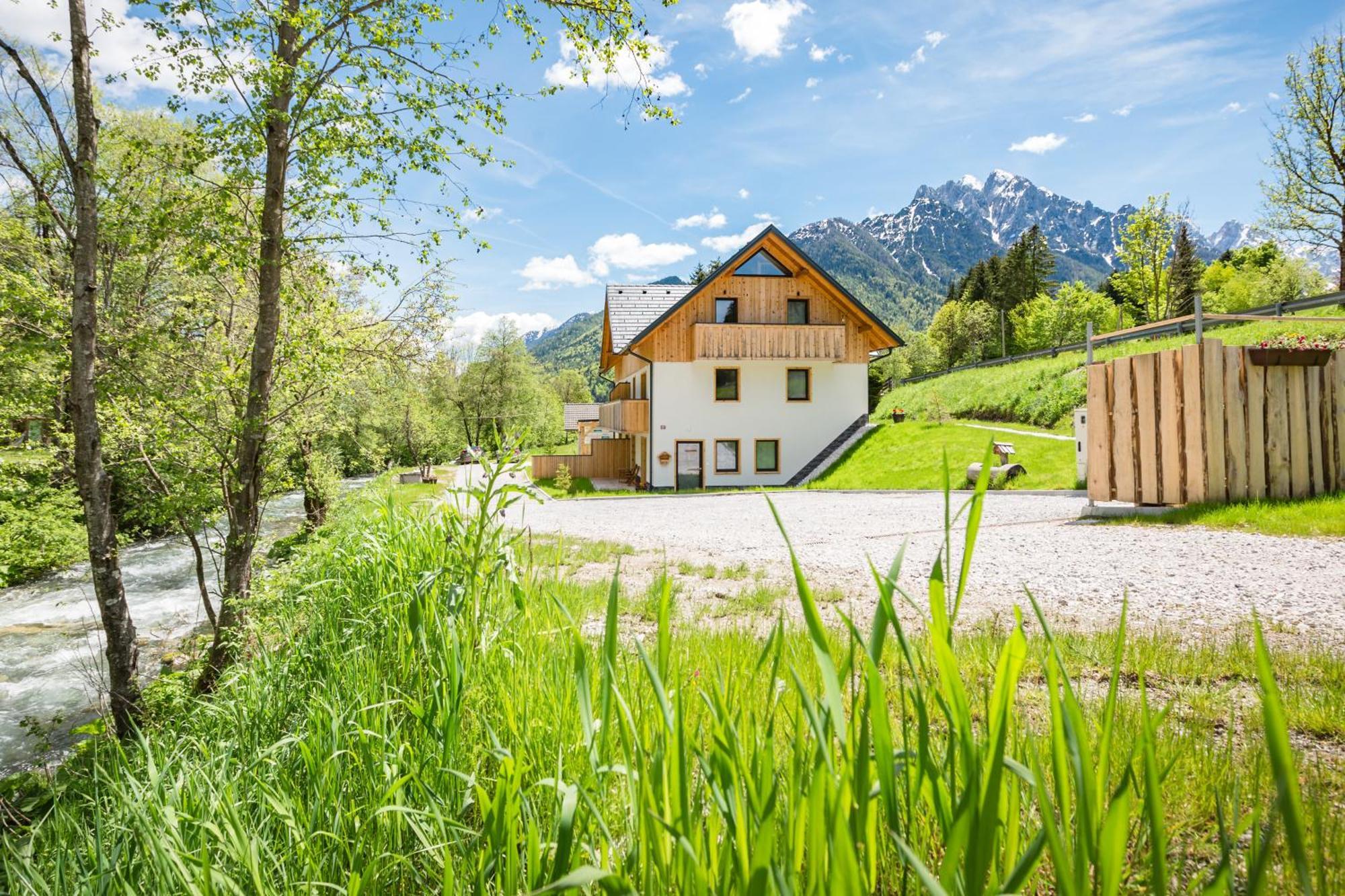 Appartamento Hisa Kosobrin Kranjska Gora Esterno foto